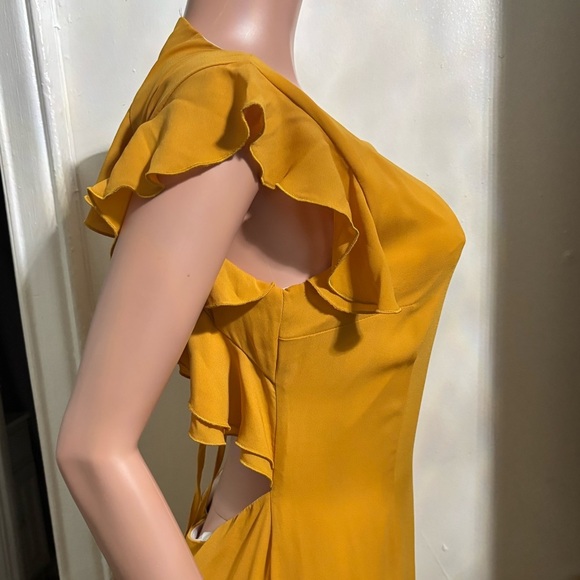 HOPE & IVY Women’s Elegant Yellow Ruffle Dress - Picture 6 of 15